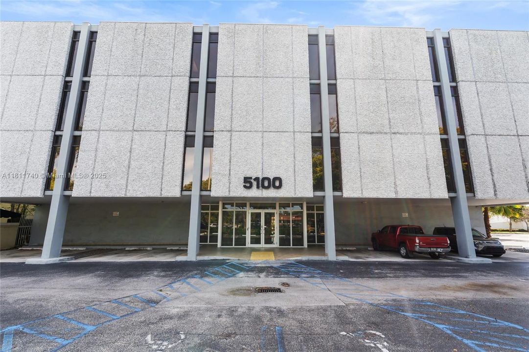 Недавно продано: $7,200,000 (0 спален, 0 ванн, 0 Квадратных фут)