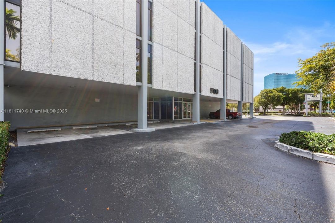 Недавно продано: $7,200,000 (0 спален, 0 ванн, 0 Квадратных фут)