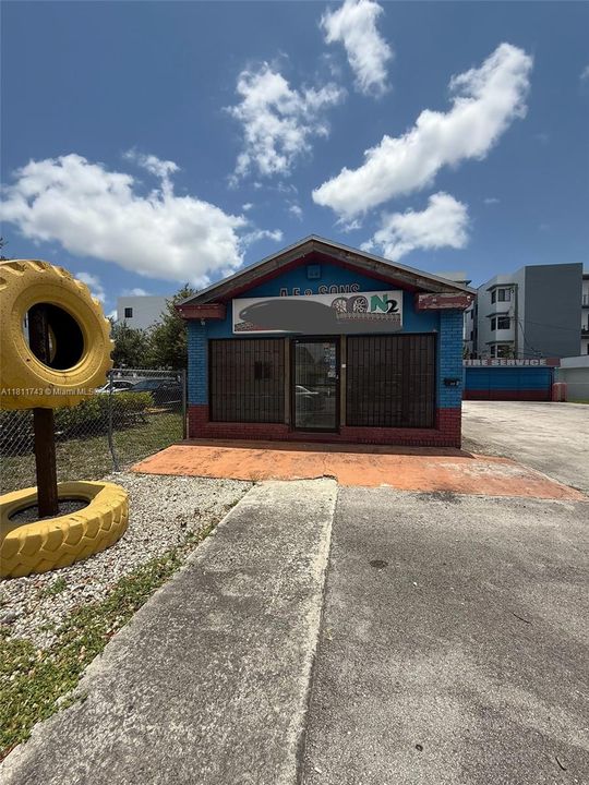 Recently Rented: $4,000 (0 beds, 0 baths, 0 Square Feet)