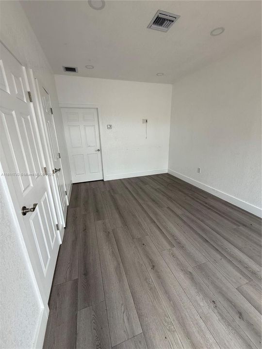 Recently Rented: $4,000 (0 beds, 0 baths, 0 Square Feet)