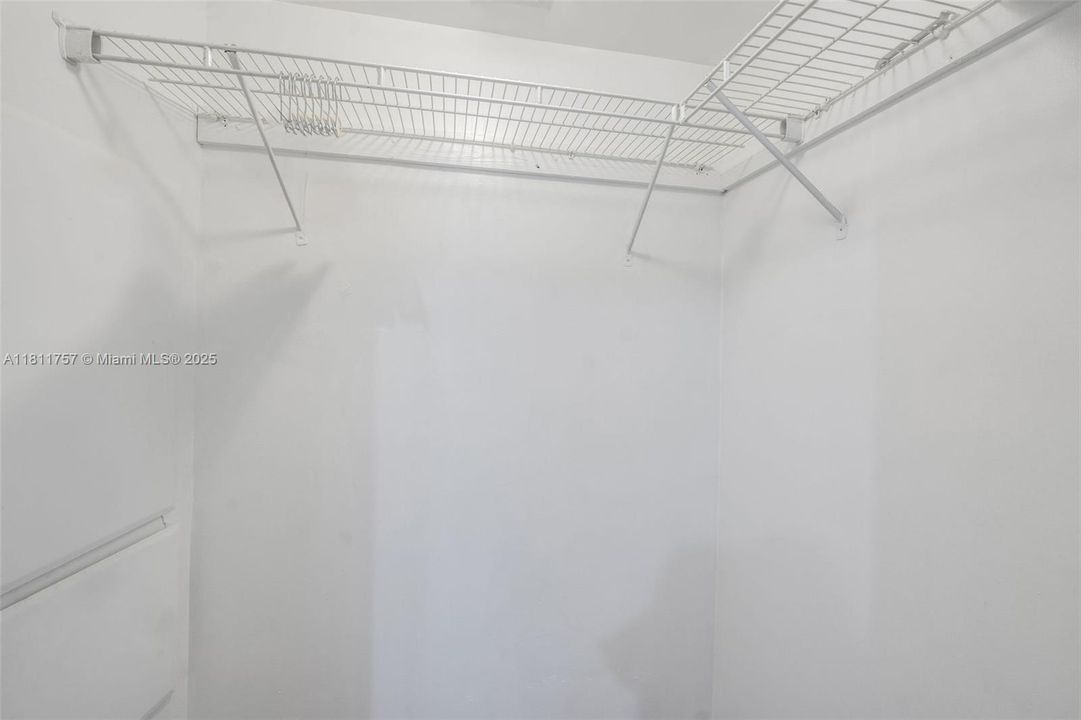 For Sale: $239,999 (0 beds, 1 baths, 508 Square Feet)