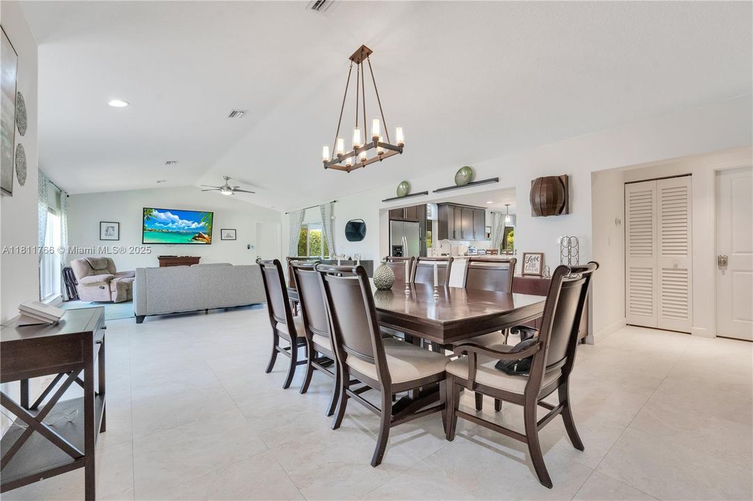 Recently Rented: $4,900 (4 beds, 2 baths, 2900 Square Feet)