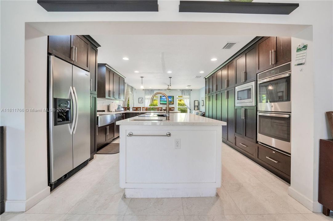 Recently Rented: $4,900 (4 beds, 2 baths, 2900 Square Feet)