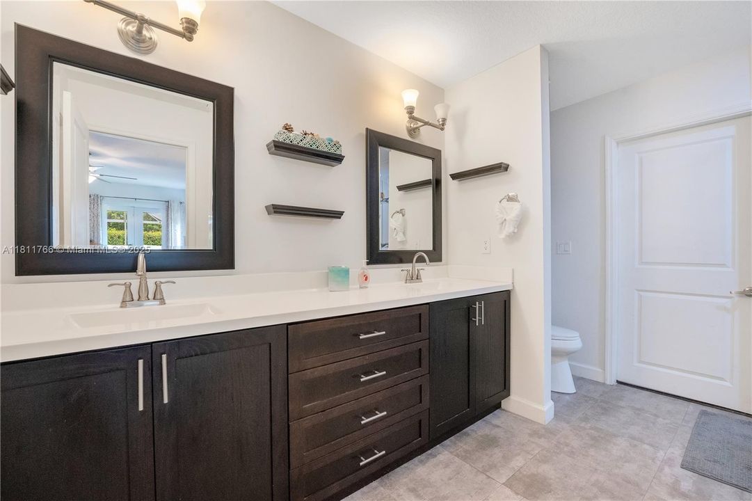 Recently Rented: $4,900 (4 beds, 2 baths, 2900 Square Feet)