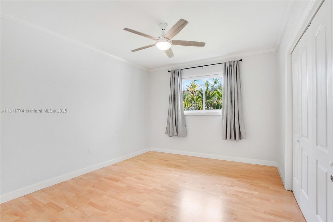 Active With Contract: $7,950 (4 beds, 3 baths, 2646 Square Feet)