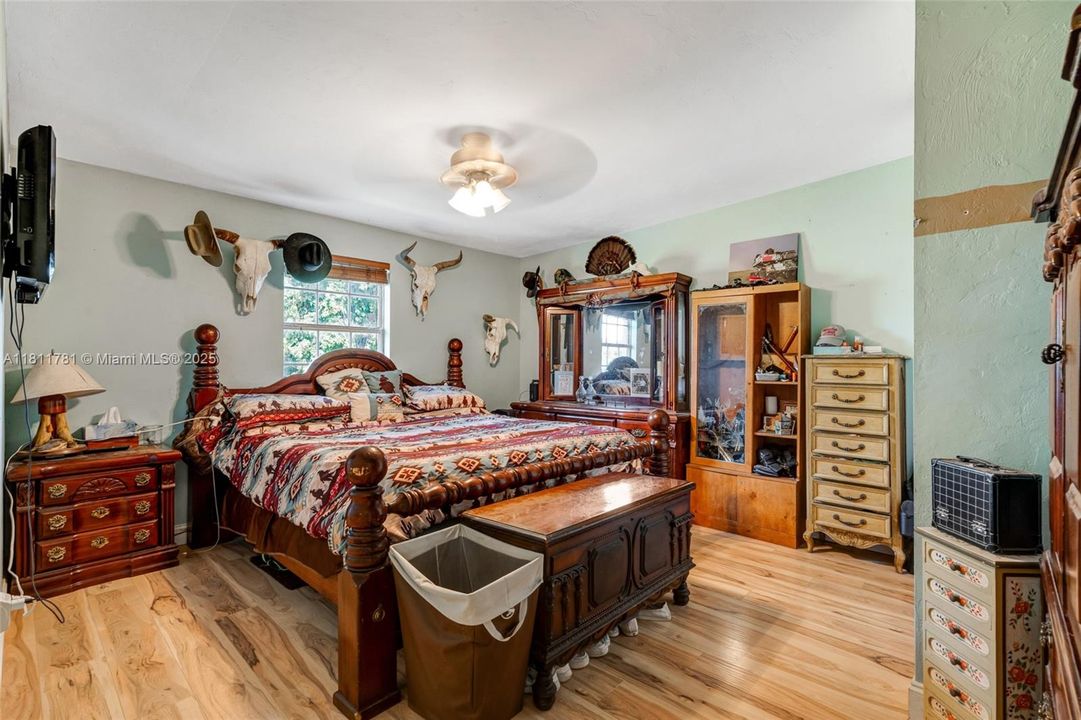 待售: $625,000 (4 贝兹, 3 浴室, 0 平方英尺)