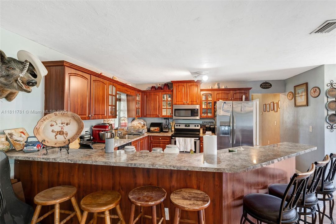 待售: $625,000 (4 贝兹, 3 浴室, 0 平方英尺)