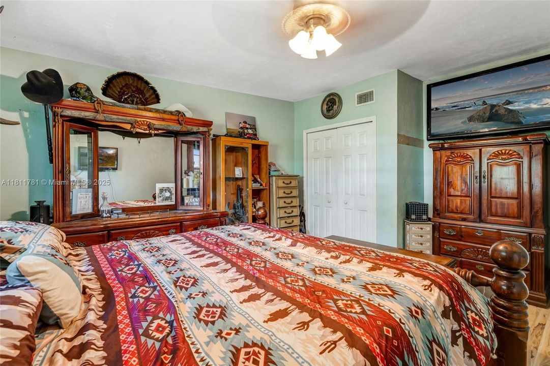 待售: $625,000 (4 贝兹, 3 浴室, 0 平方英尺)