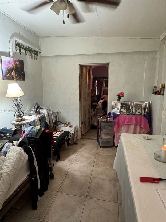 最近售出: $460,000 (3 贝兹, 2 浴室, 1228 平方英尺)