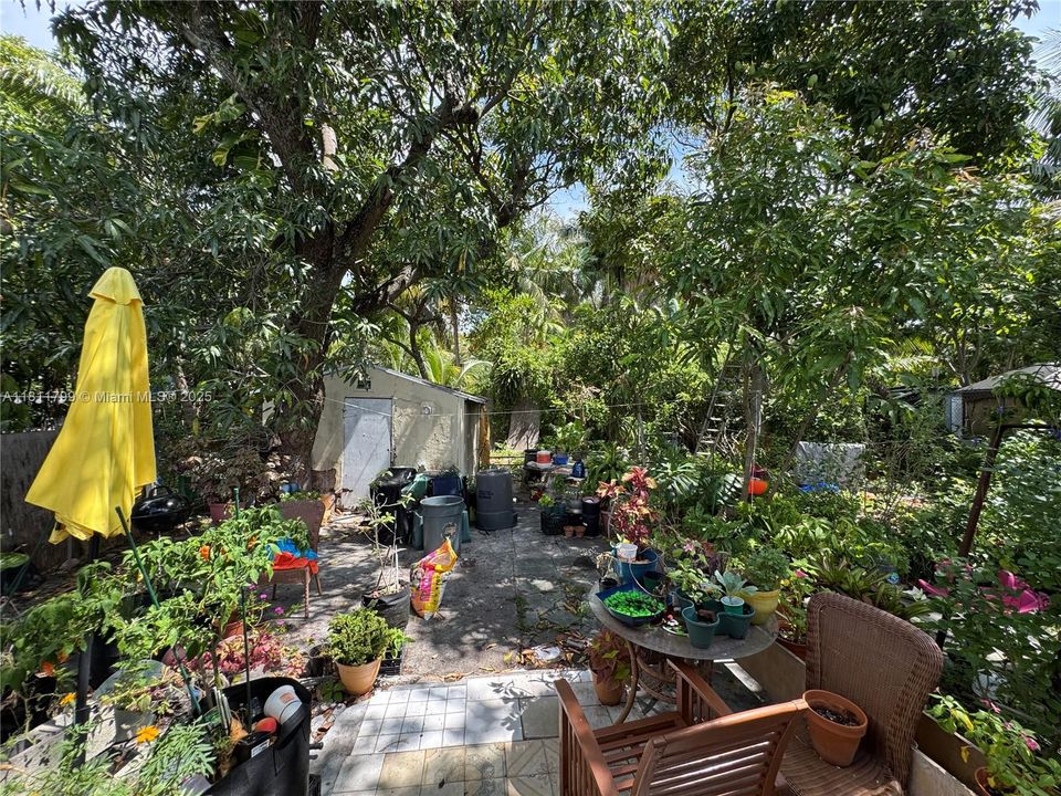 最近售出: $460,000 (3 贝兹, 2 浴室, 1228 平方英尺)