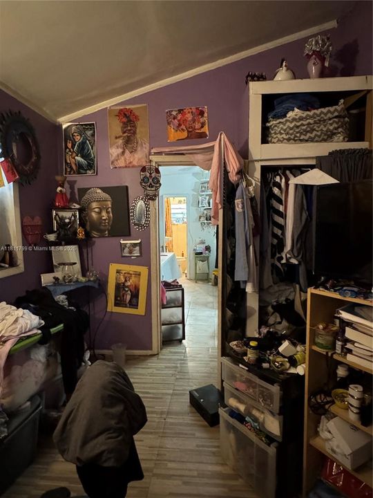 最近售出: $460,000 (3 贝兹, 2 浴室, 1228 平方英尺)