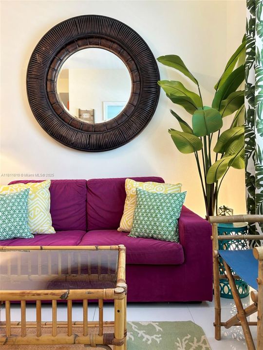 For Sale: $425,000 (1 beds, 1 baths, 410 Square Feet)