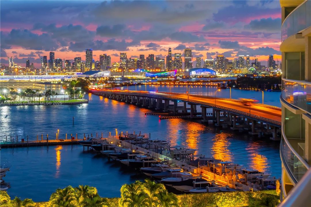 Recently Sold: $5,800,000 (4 beds, 4 baths, 3185 Square Feet)