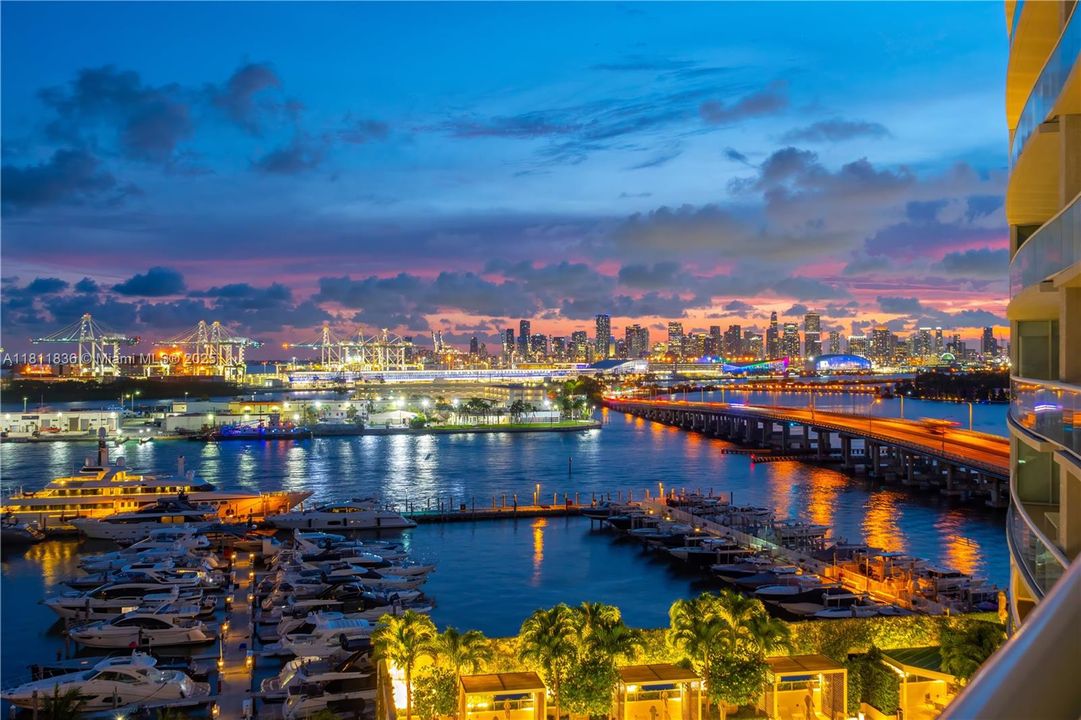 Recently Sold: $5,800,000 (4 beds, 4 baths, 3185 Square Feet)