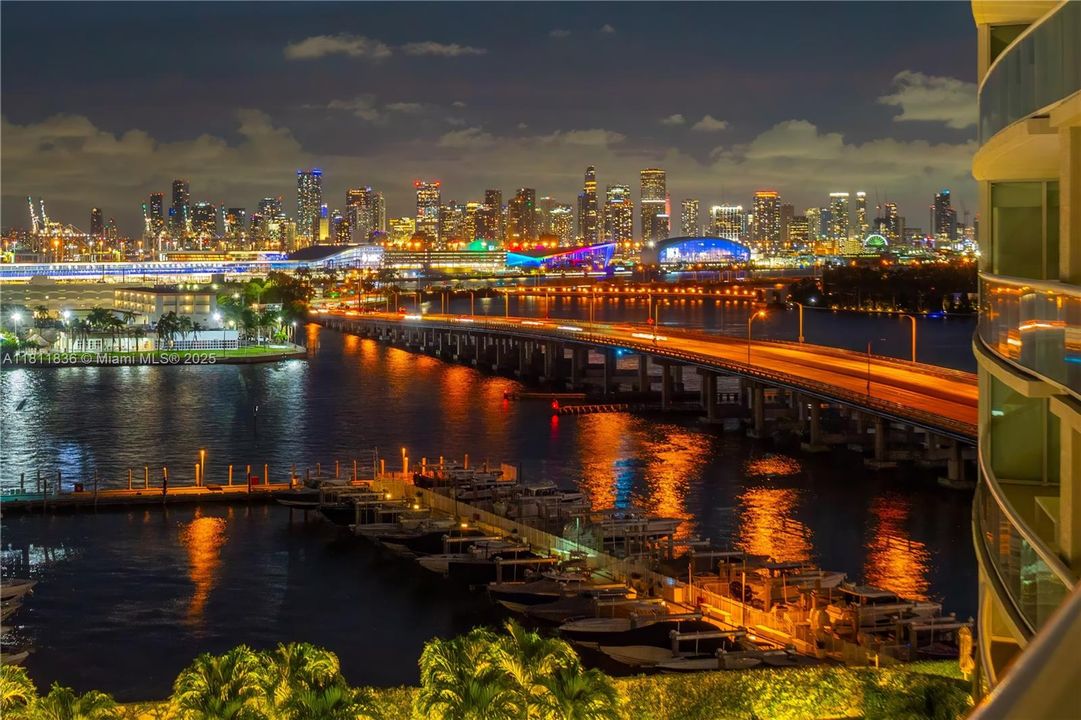 Recently Sold: $5,800,000 (4 beds, 4 baths, 3185 Square Feet)