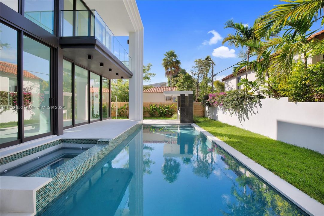 En Venta: $6,500,000 (5 camas, 5 baños, 4062 Pies cuadrados)