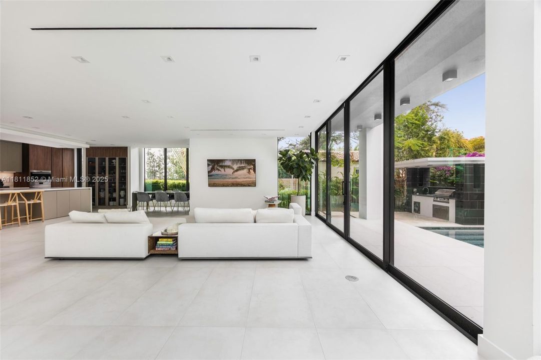 En Venta: $6,500,000 (5 camas, 5 baños, 4062 Pies cuadrados)