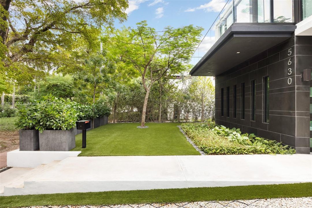 En Venta: $6,500,000 (5 camas, 5 baños, 4062 Pies cuadrados)