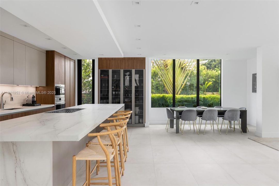 En Venta: $6,500,000 (5 camas, 5 baños, 4062 Pies cuadrados)