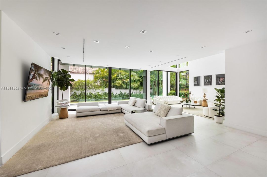 En Venta: $6,500,000 (5 camas, 5 baños, 4062 Pies cuadrados)