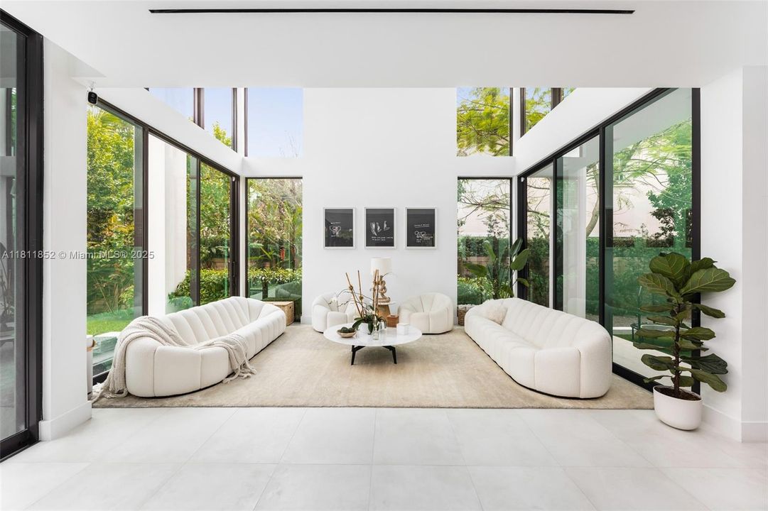 En Venta: $6,500,000 (5 camas, 5 baños, 4062 Pies cuadrados)