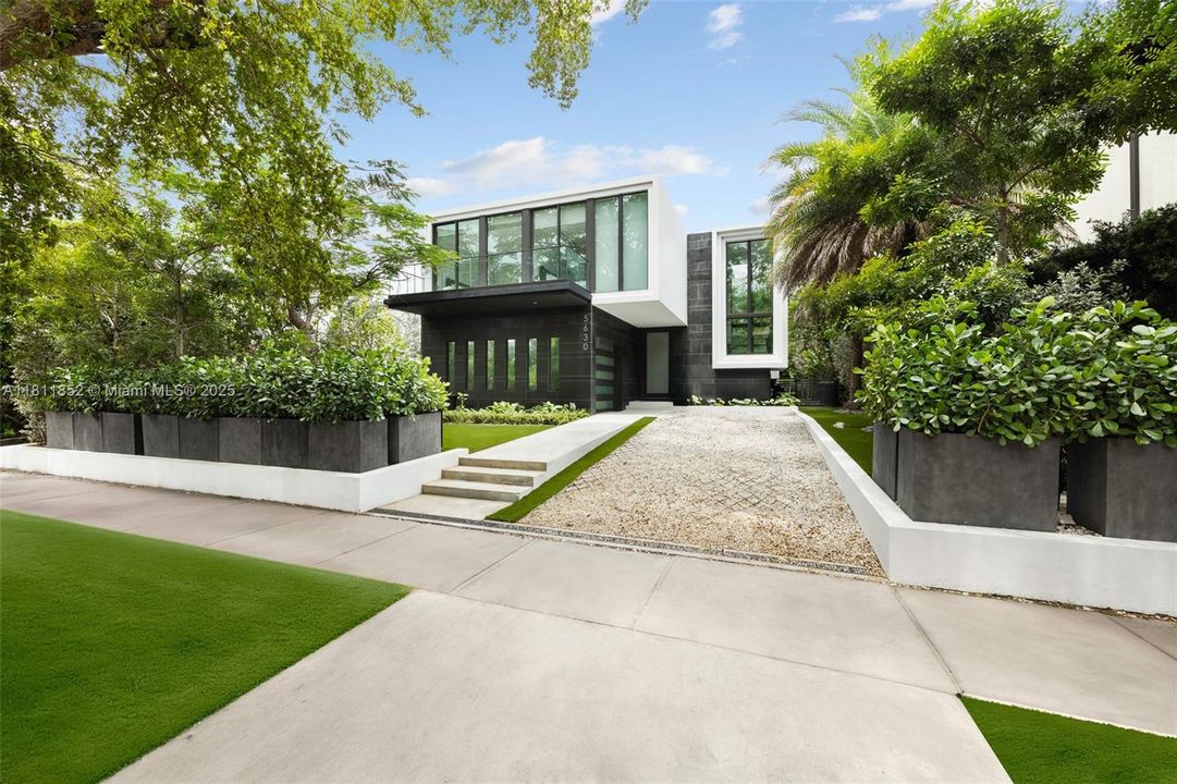 En Venta: $6,500,000 (5 camas, 5 baños, 4062 Pies cuadrados)