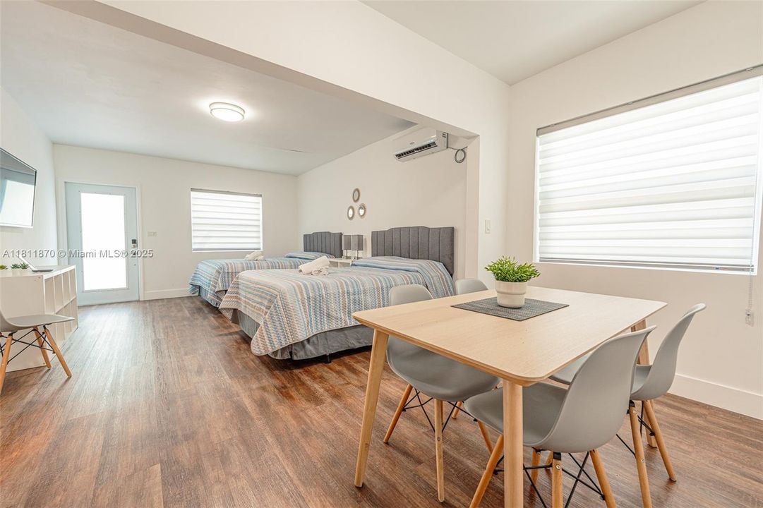 En Venta: $775,000 (0 camas, 0 baños, 1840 Pies cuadrados)