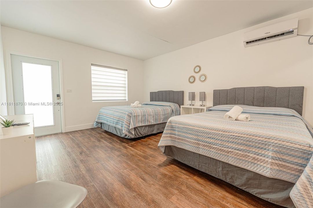 En Venta: $775,000 (0 camas, 0 baños, 1840 Pies cuadrados)