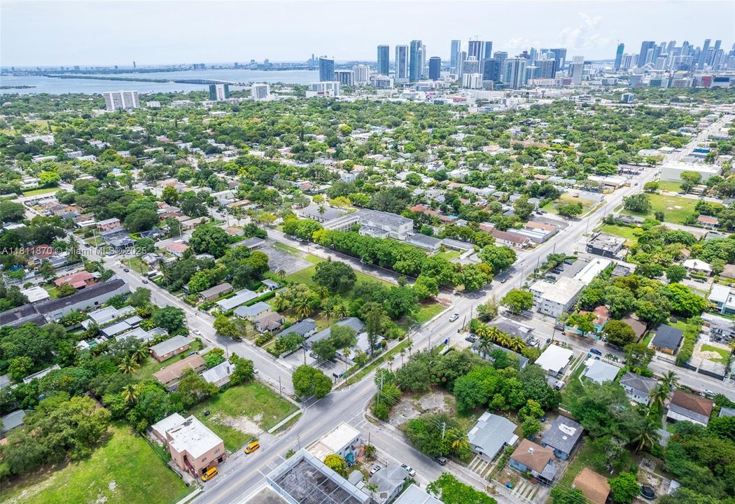 En Venta: $775,000 (0 camas, 0 baños, 1840 Pies cuadrados)