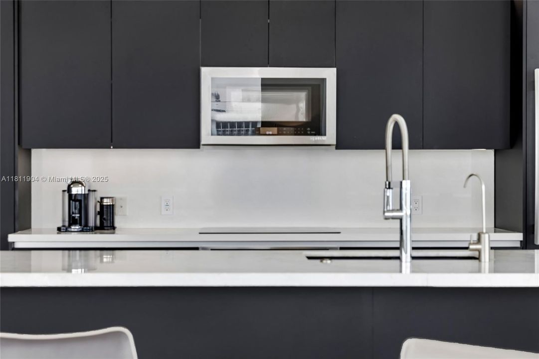 待售: $2,490,000 (3 贝兹, 3 浴室, 2003 平方英尺)