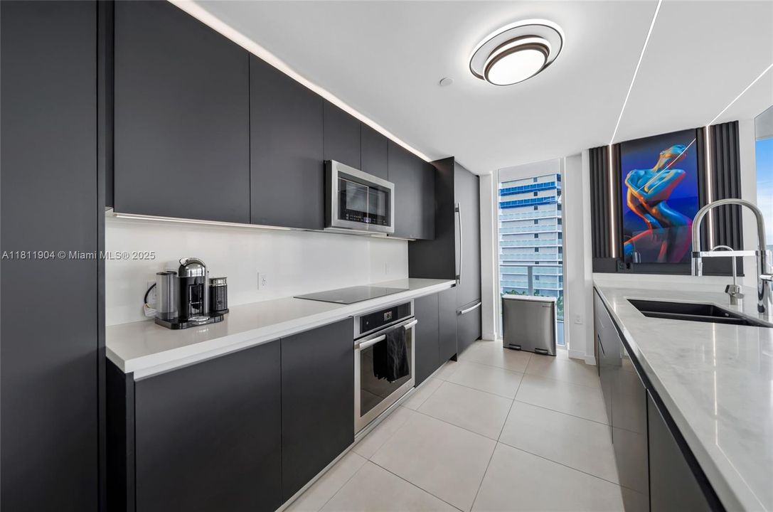 待售: $2,490,000 (3 贝兹, 3 浴室, 2003 平方英尺)