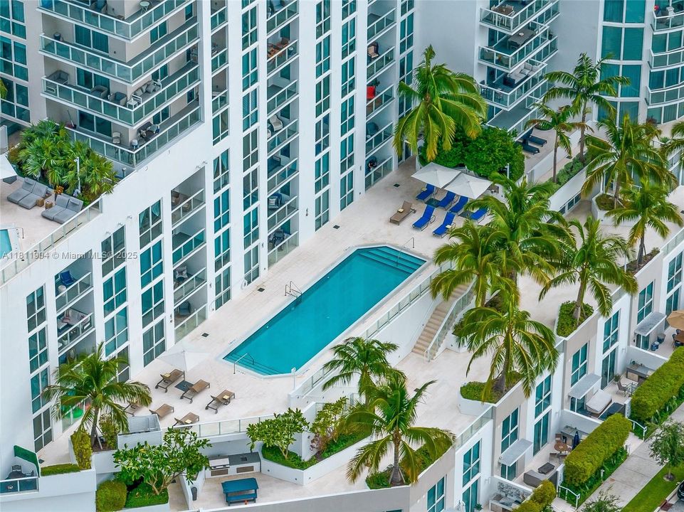 待售: $2,490,000 (3 贝兹, 3 浴室, 2003 平方英尺)