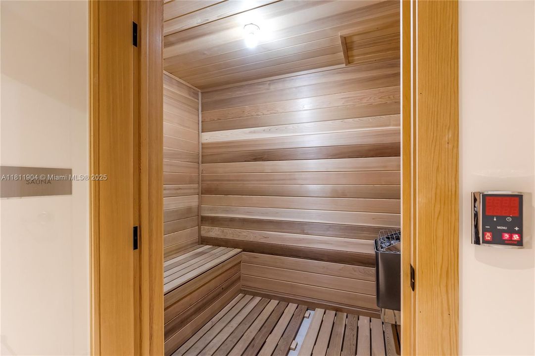 待售: $2,490,000 (3 贝兹, 3 浴室, 2003 平方英尺)