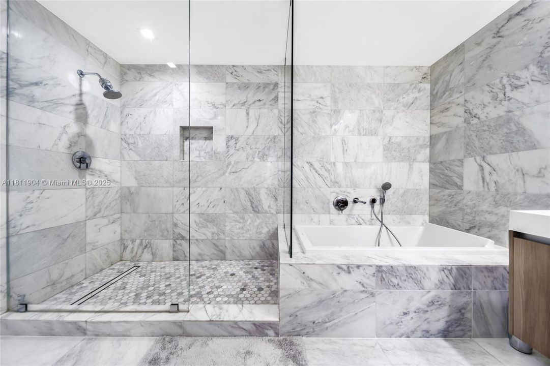 待售: $2,490,000 (3 贝兹, 3 浴室, 2003 平方英尺)