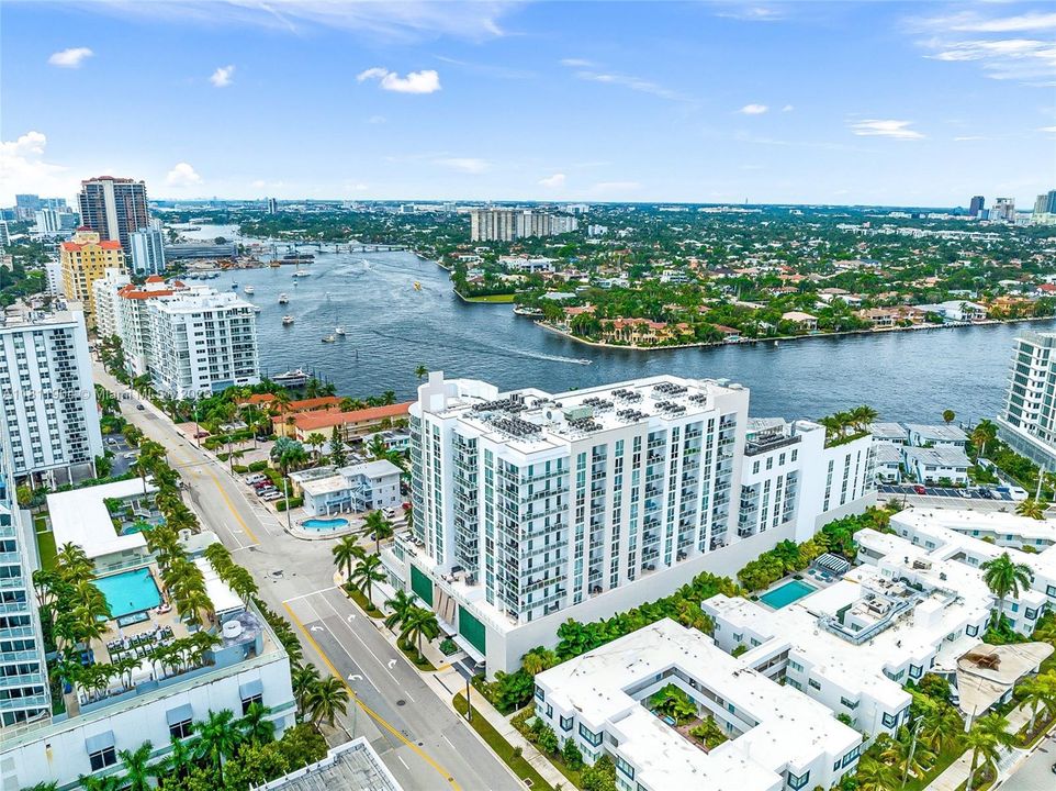 待售: $2,490,000 (3 贝兹, 3 浴室, 2003 平方英尺)