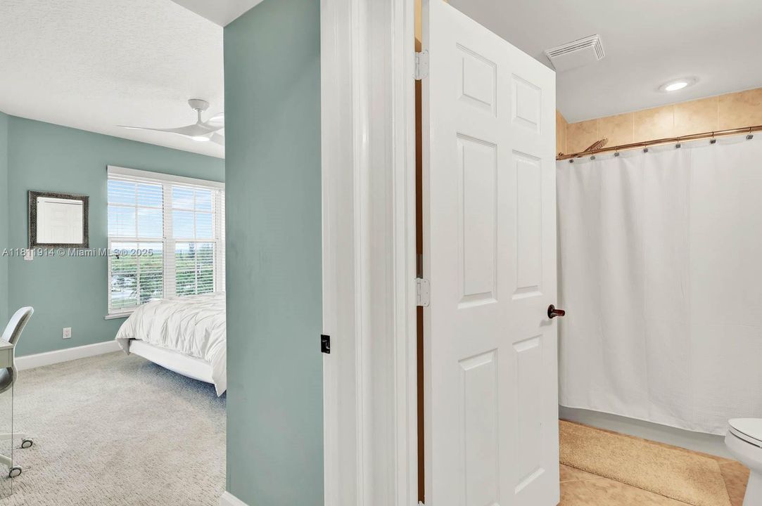Recently Sold: $1,260,000 (4 beds, 3 baths, 2759 Square Feet)