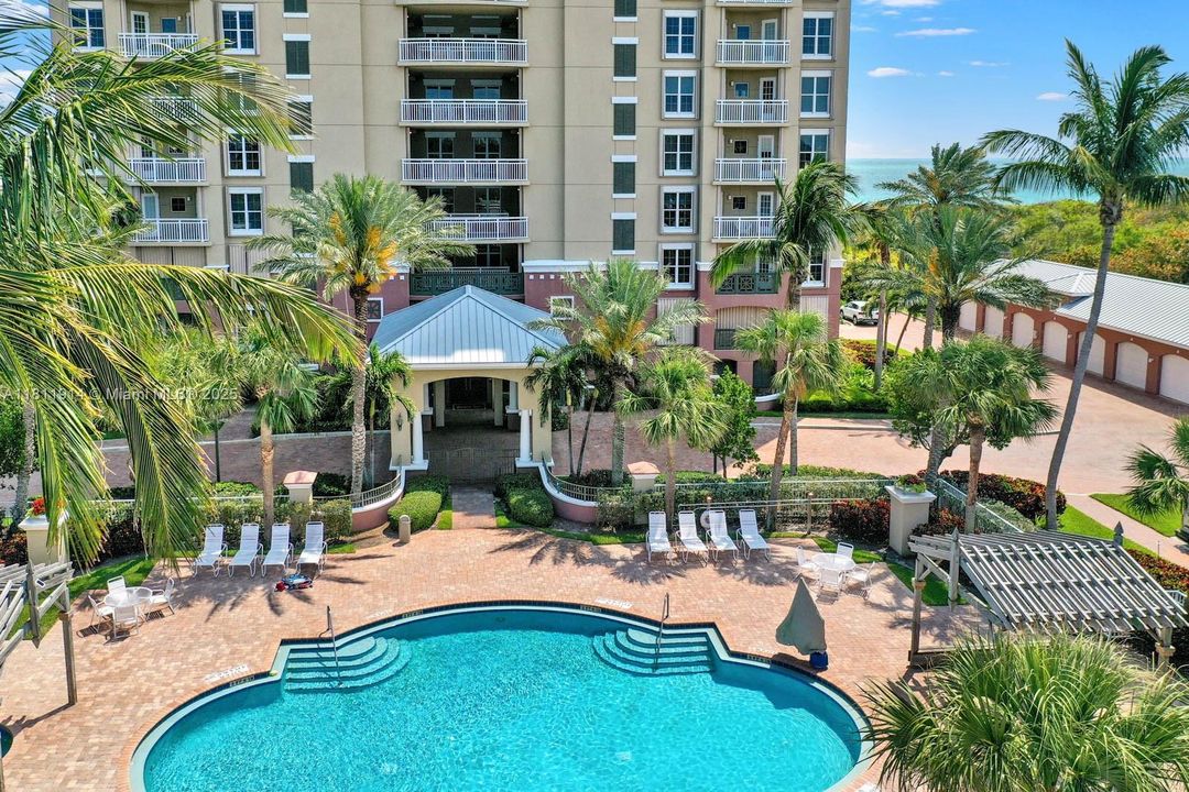 Recently Sold: $1,260,000 (4 beds, 3 baths, 2759 Square Feet)