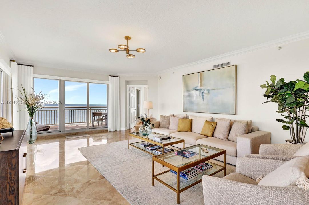 Recently Sold: $1,260,000 (4 beds, 3 baths, 2759 Square Feet)