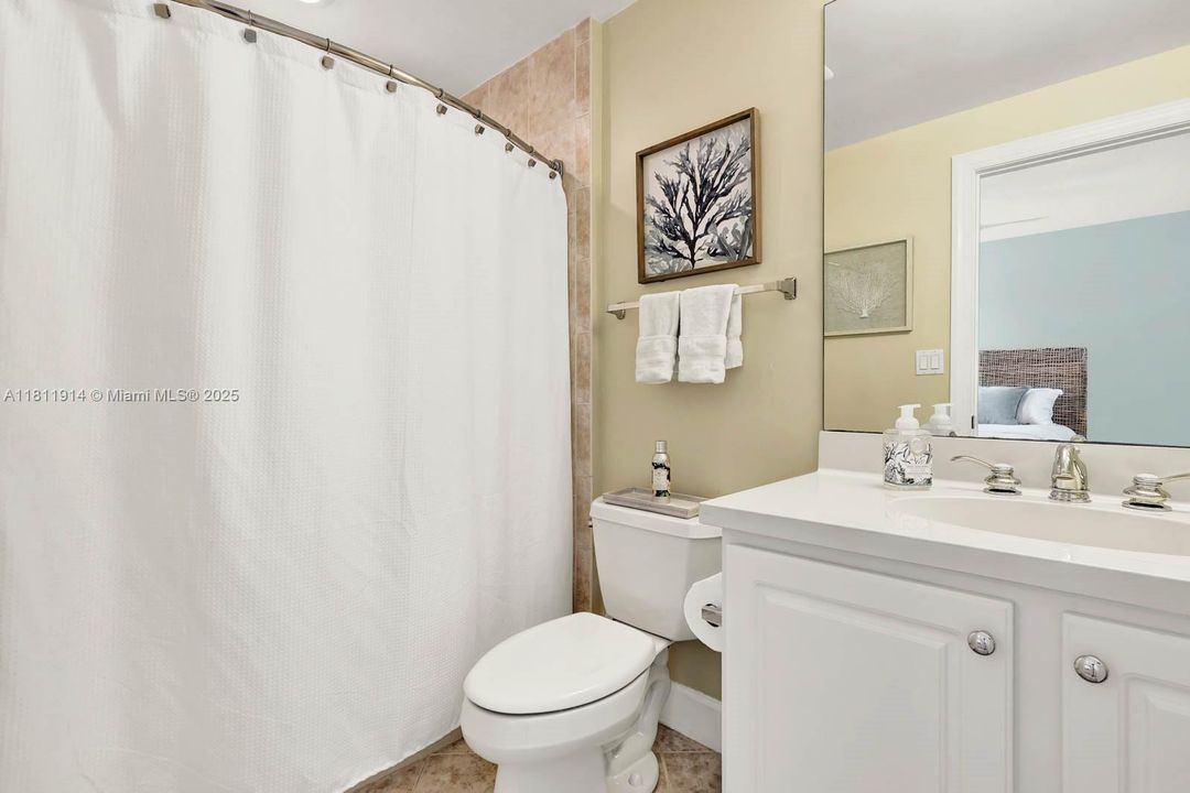 Recently Sold: $1,260,000 (4 beds, 3 baths, 2759 Square Feet)