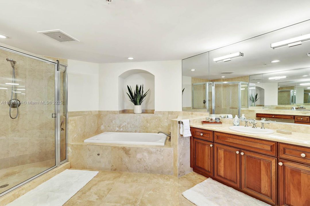 Recently Sold: $1,260,000 (4 beds, 3 baths, 2759 Square Feet)