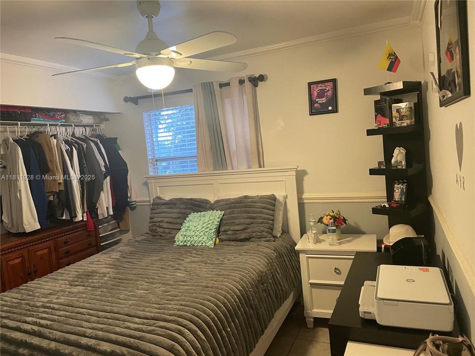 待售: $1,750,000 (3 贝兹, 3 浴室, 2438 平方英尺)