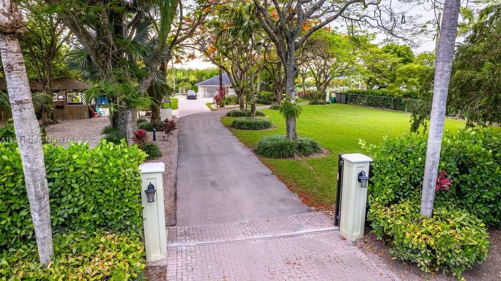 待售: $1,750,000 (3 贝兹, 3 浴室, 2438 平方英尺)