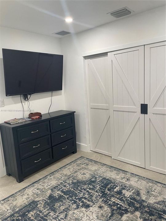 待售: $1,750,000 (3 贝兹, 3 浴室, 2438 平方英尺)