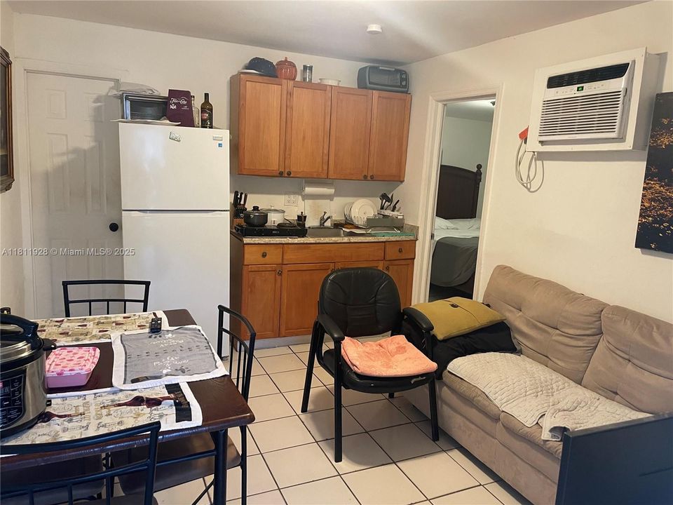 待售: $1,750,000 (3 贝兹, 3 浴室, 2438 平方英尺)