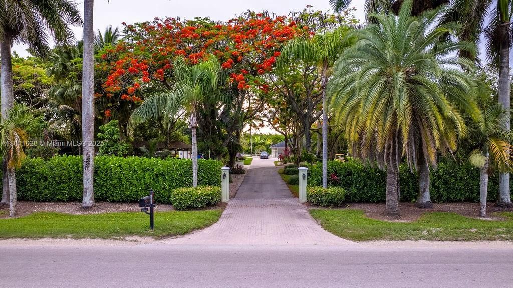 待售: $1,750,000 (3 贝兹, 3 浴室, 2438 平方英尺)