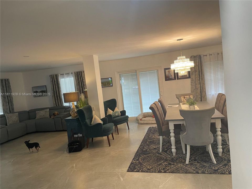 待售: $1,750,000 (3 贝兹, 3 浴室, 2438 平方英尺)