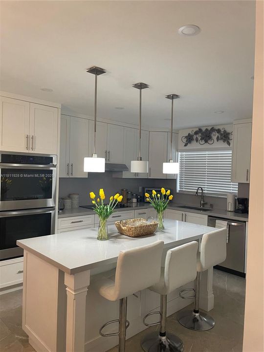 待售: $1,750,000 (3 贝兹, 3 浴室, 2438 平方英尺)