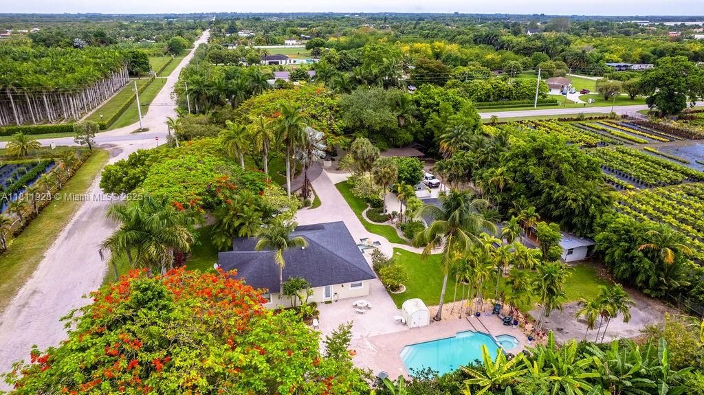 待售: $1,750,000 (3 贝兹, 3 浴室, 2438 平方英尺)