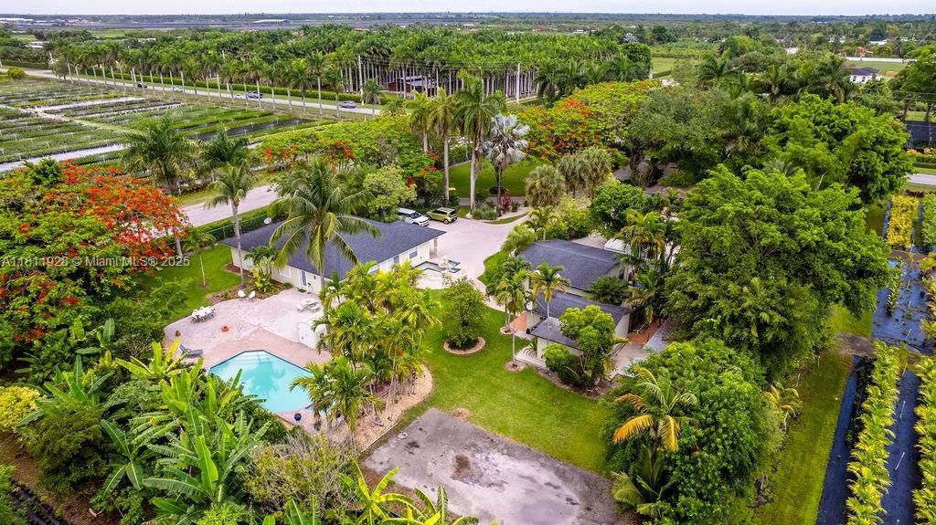 待售: $1,750,000 (3 贝兹, 3 浴室, 2438 平方英尺)