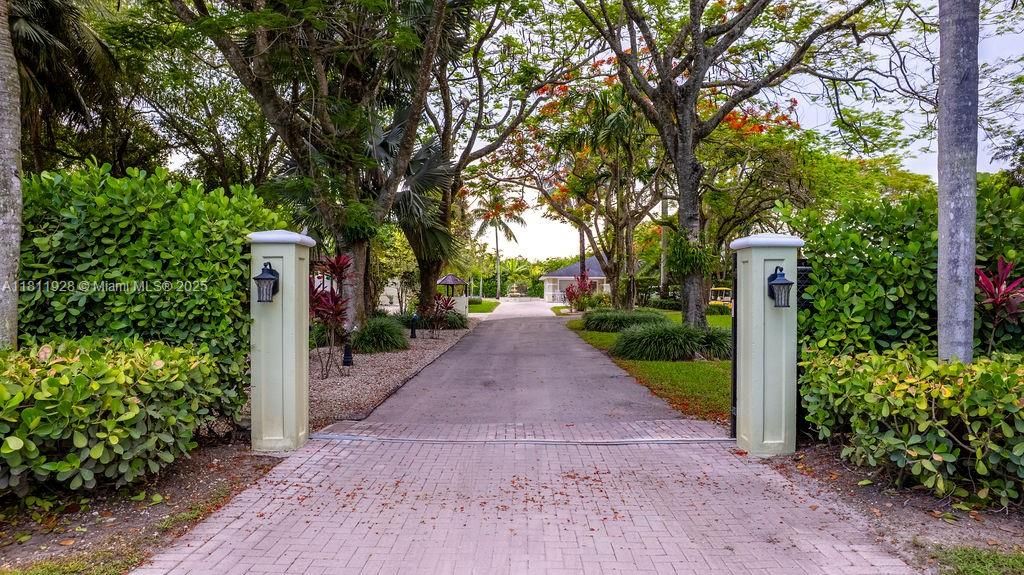 待售: $1,750,000 (3 贝兹, 3 浴室, 2438 平方英尺)